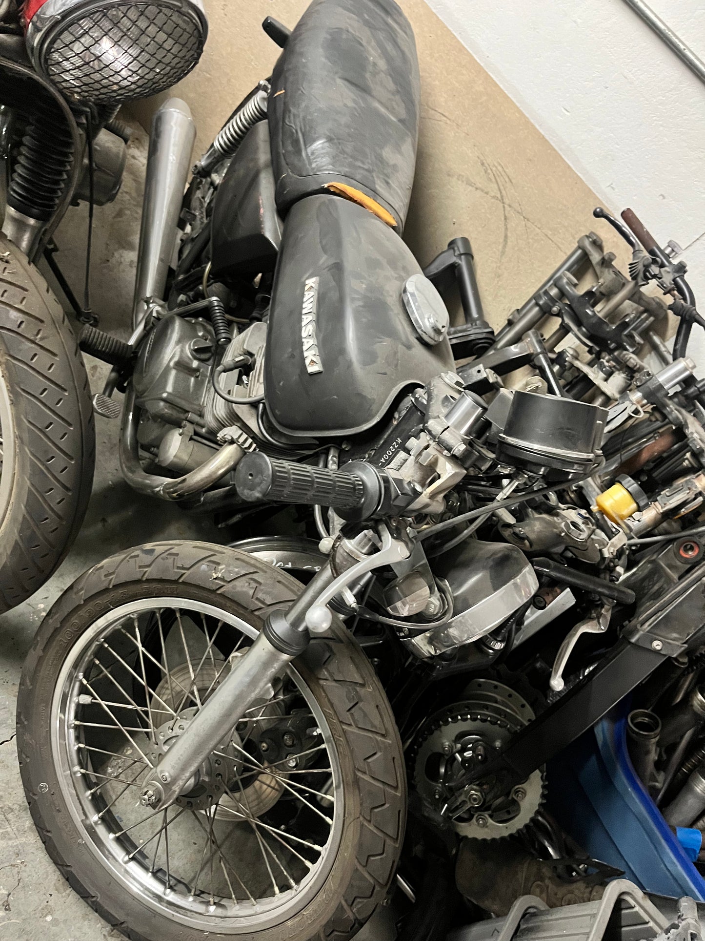 Kawasaki KZ200 Cafe Racer