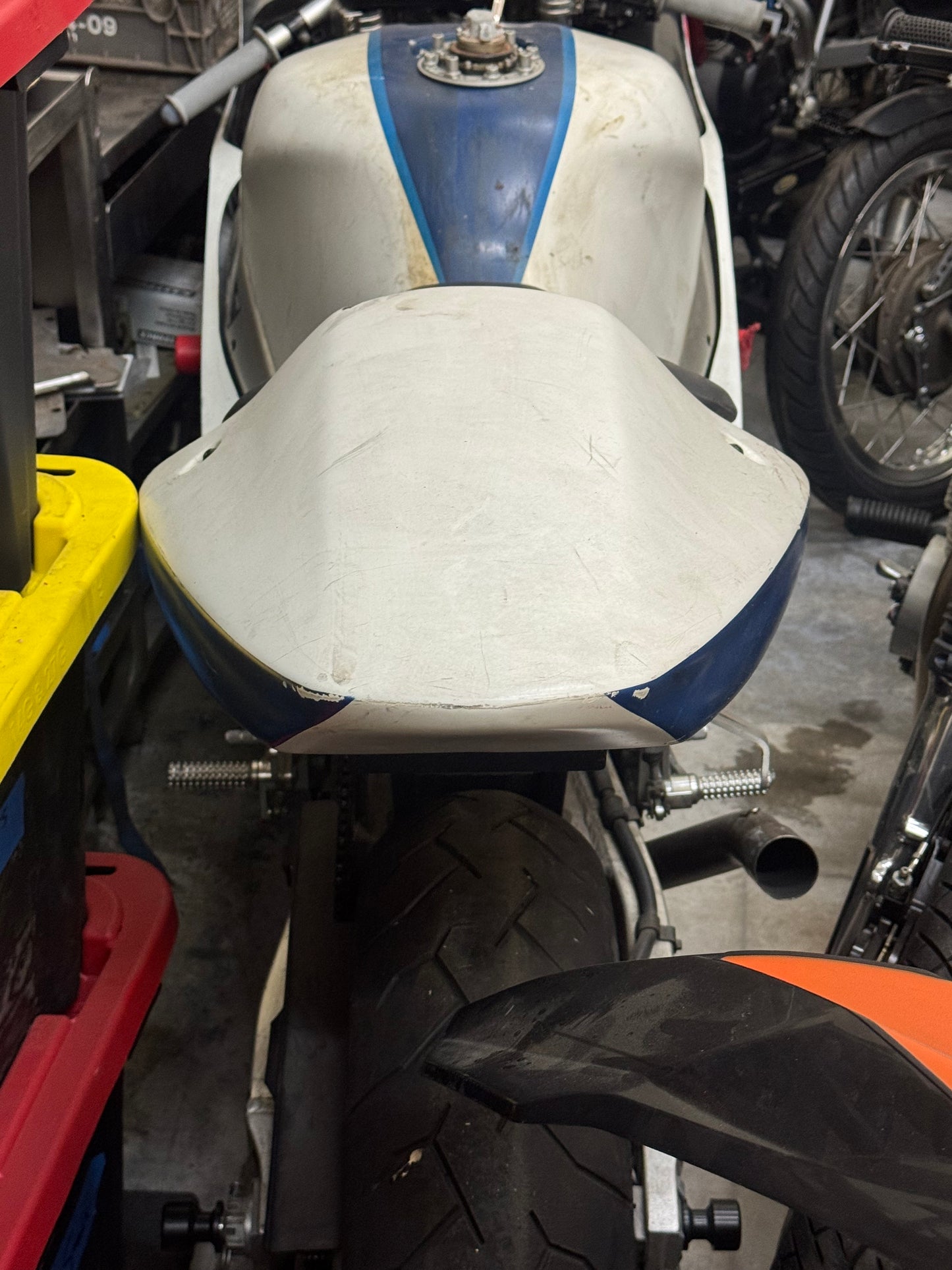 2001 Suzuki gsxr 750/ 600 track bike