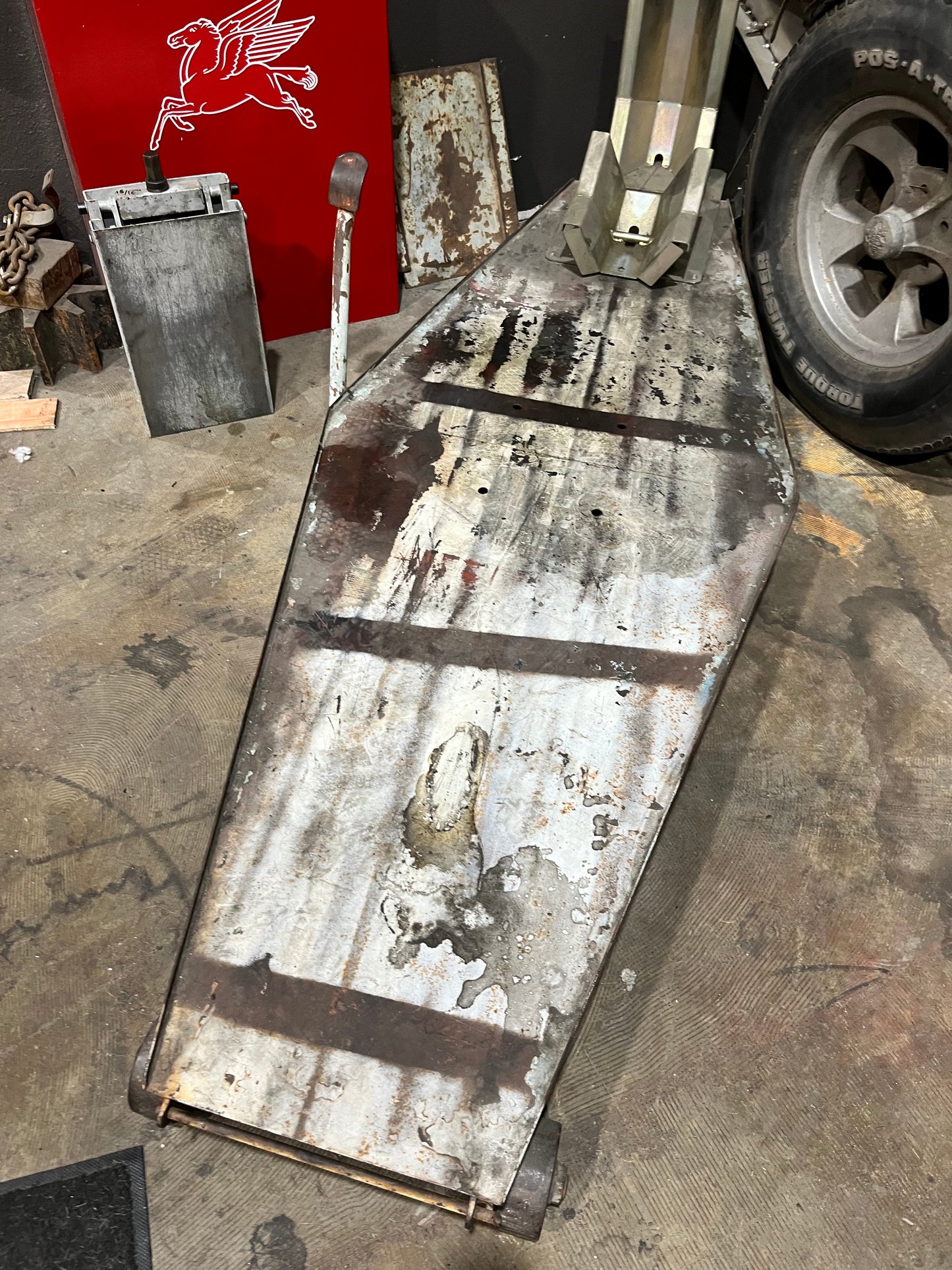 Vintage manual Vespa lift