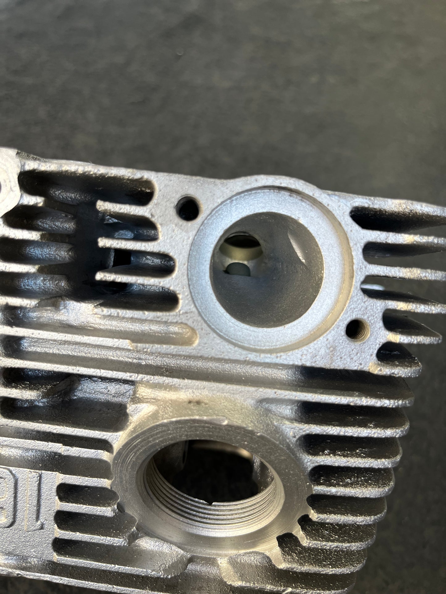 Honda CB160/ CL160 cylinder head