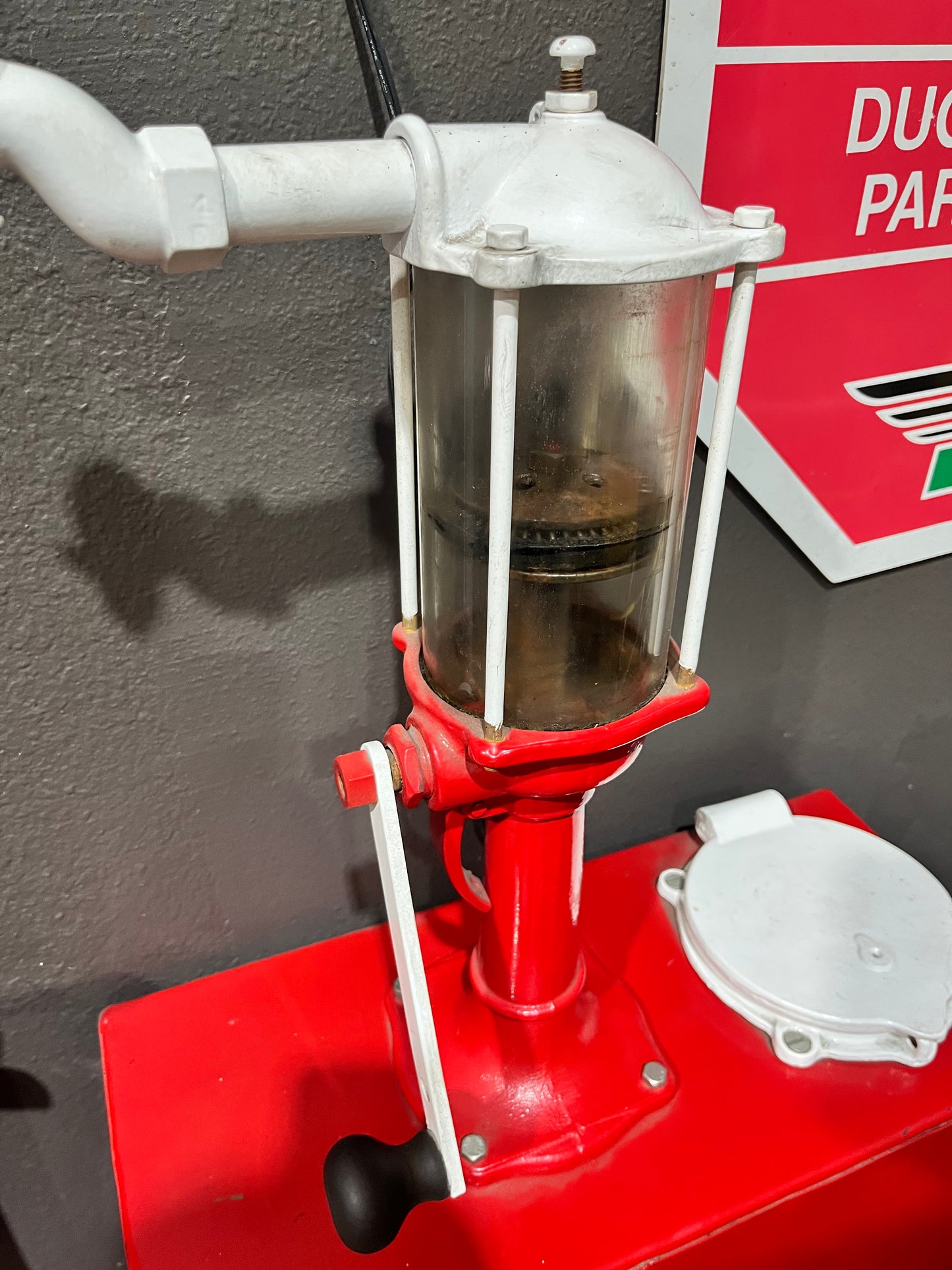 Vintage Oil Pump Lubester