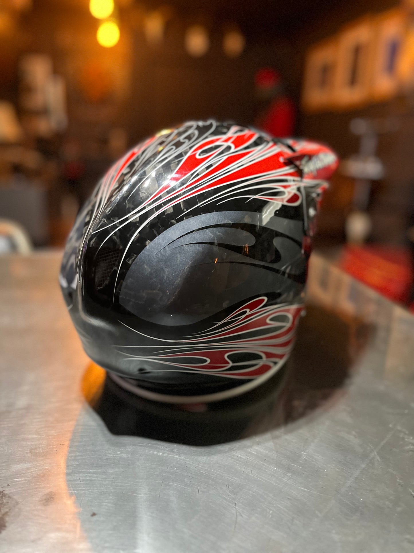 Troy Lee Designs D2 carbon fiber bicycle race helmet