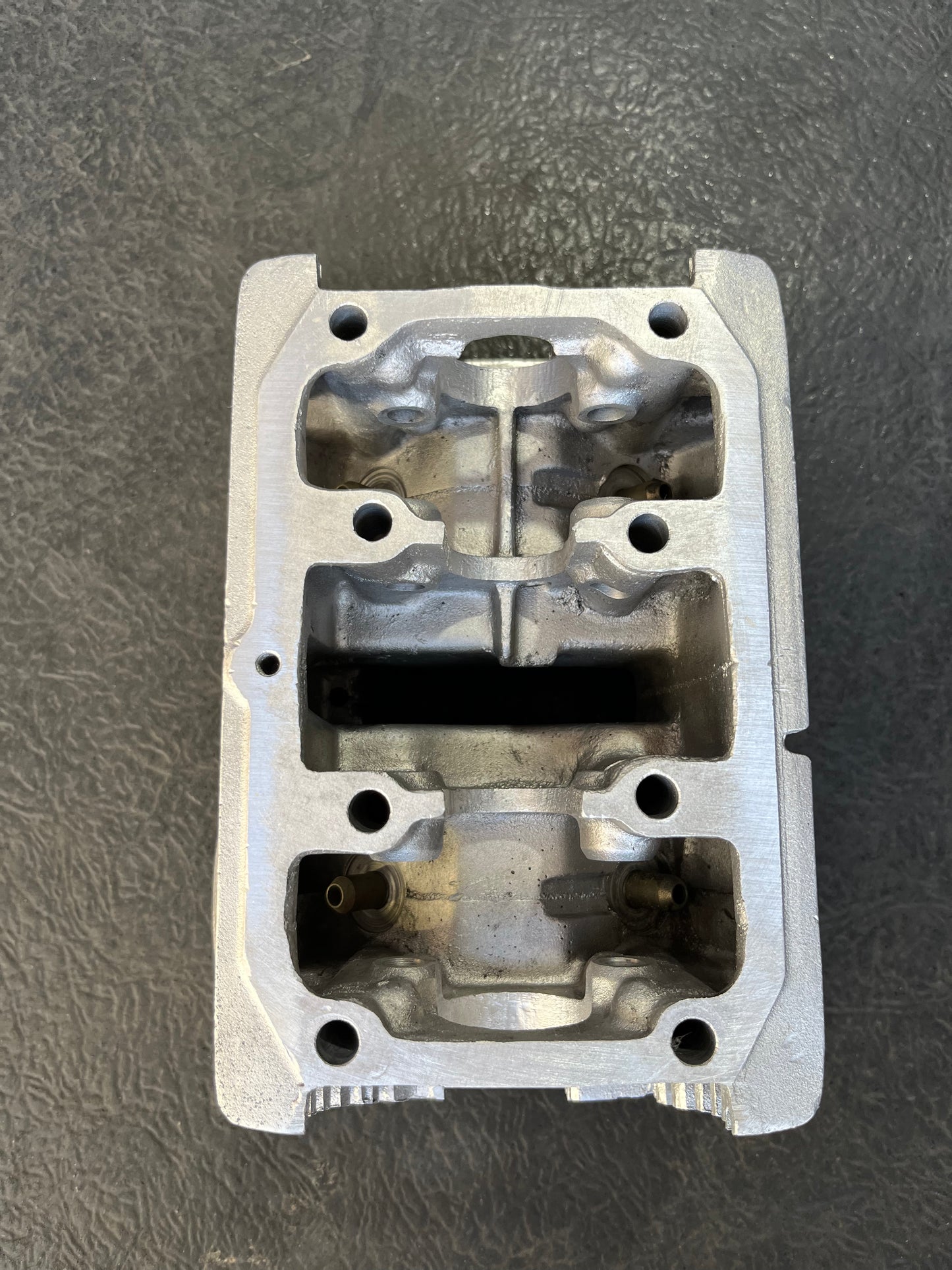Honda CB160/ CL160 cylinder head