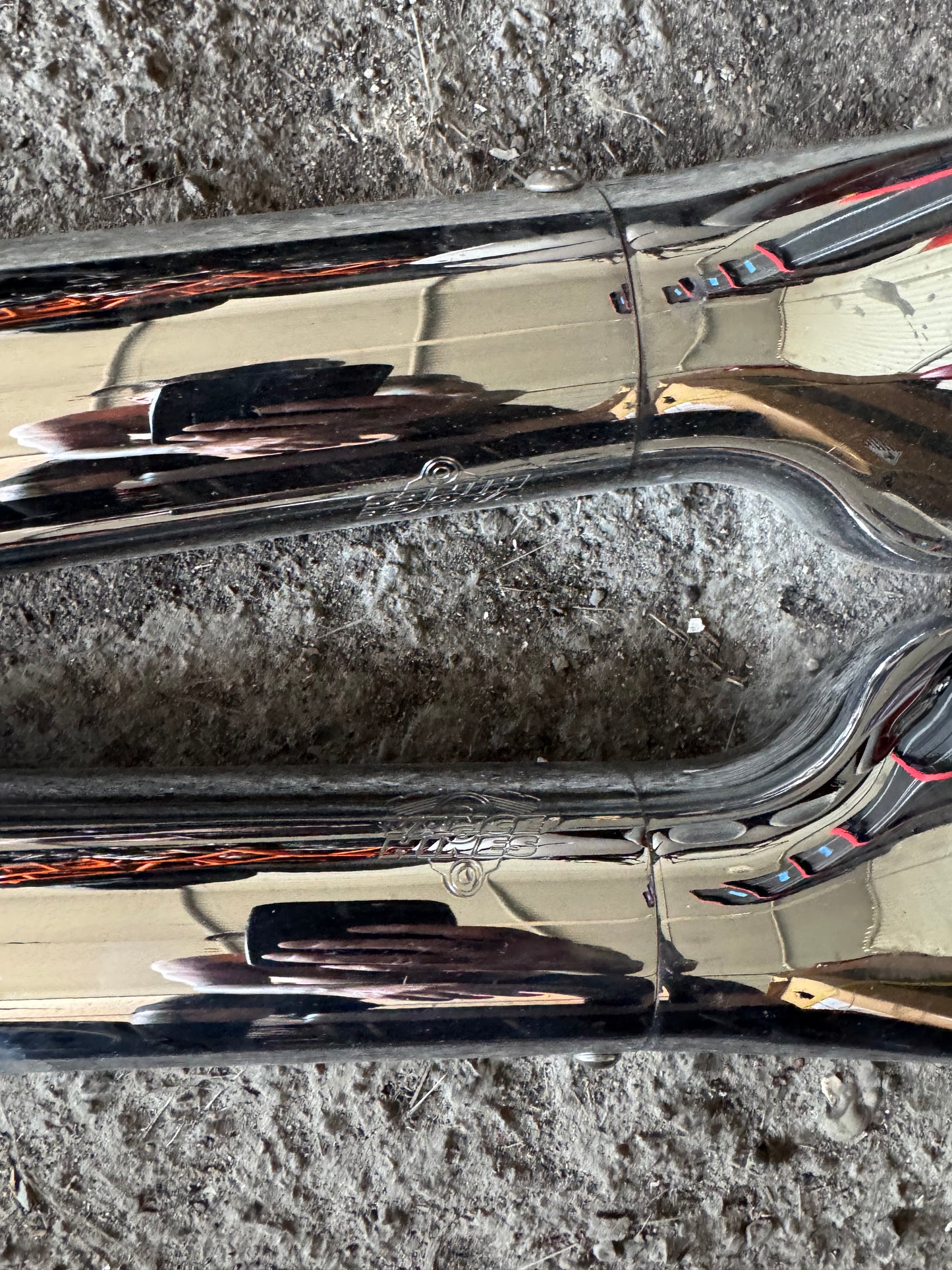 Vance & Hines Harley Softail slip on fishtail muflers