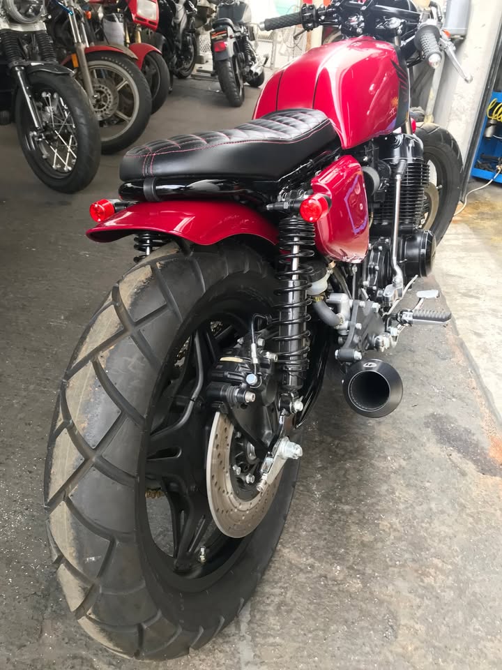 1977 Honda cb750f cafe racer