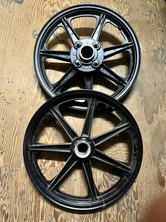 Yamaha RD400 rims
